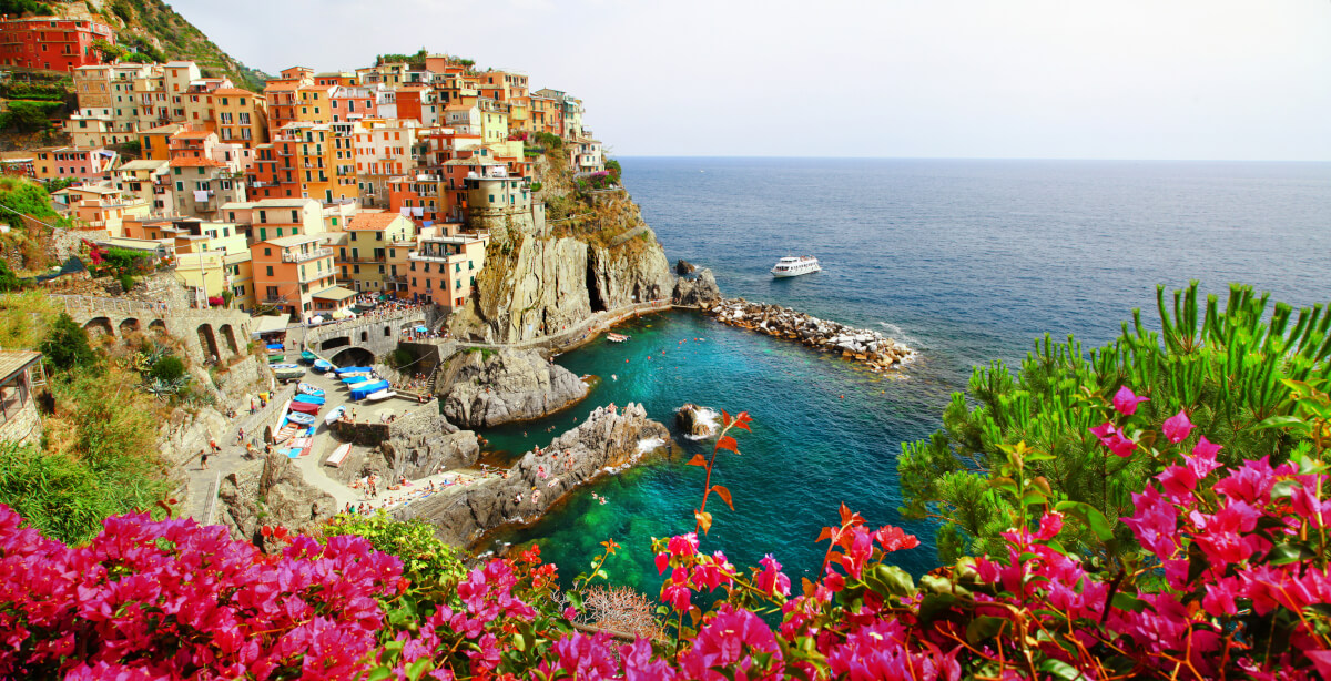 Manarola seafront from the hiking trail